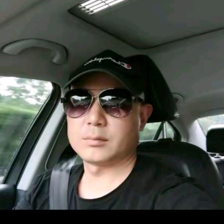 升降货梯