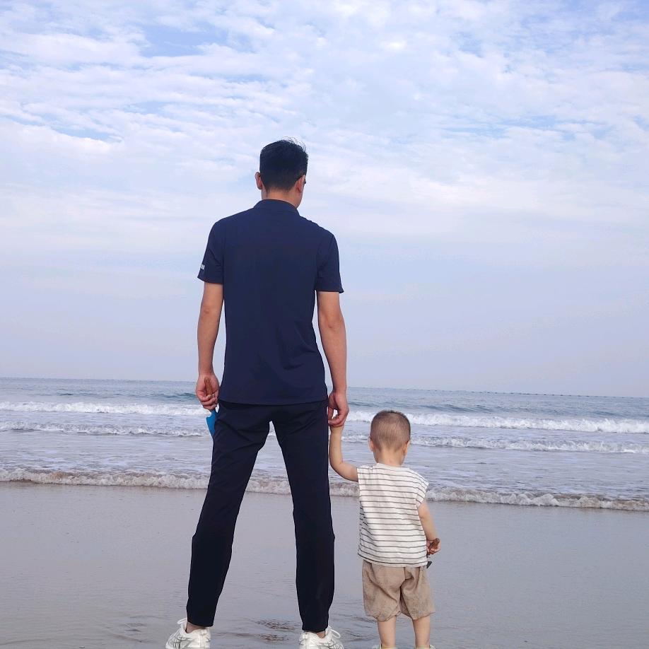 石榴的快乐生活