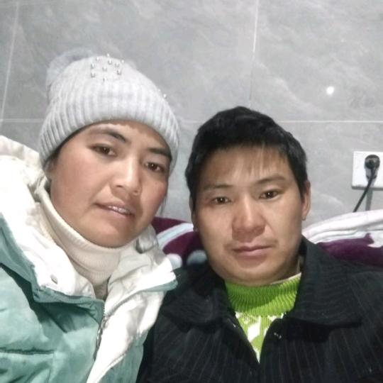 宋勇幸福一家。