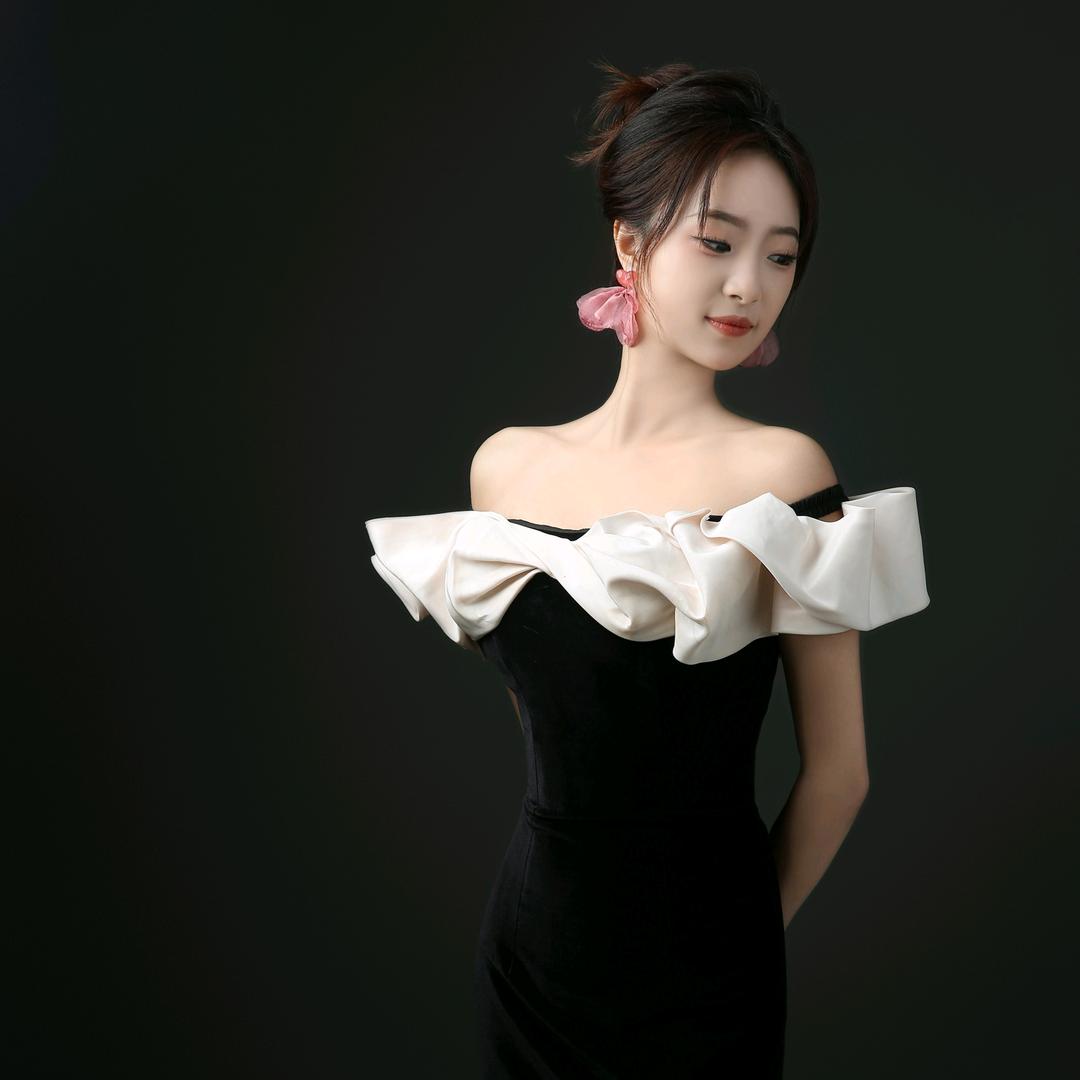 黑黑～