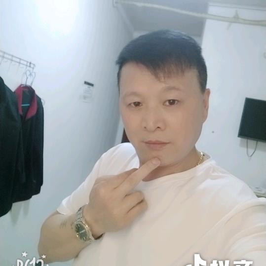 讨厌，喝酒打牌，抽烟