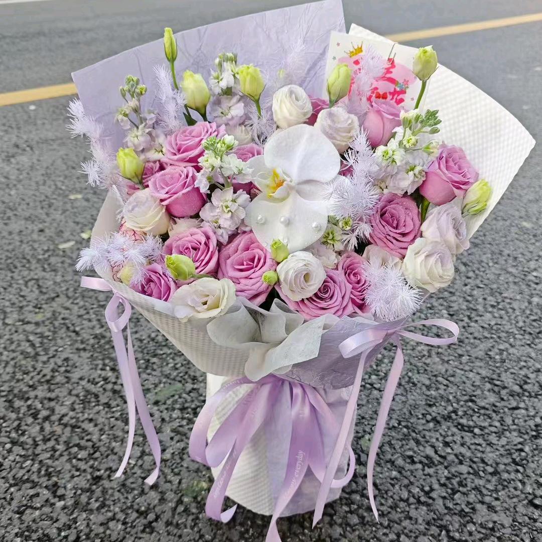 纸鸢花艺阁