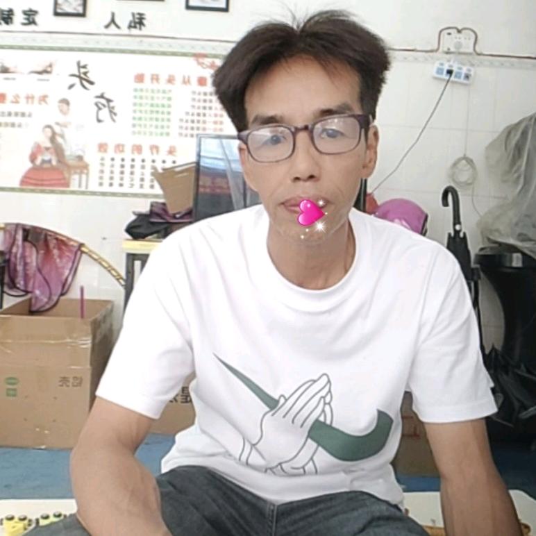 蓝天白云凉爽