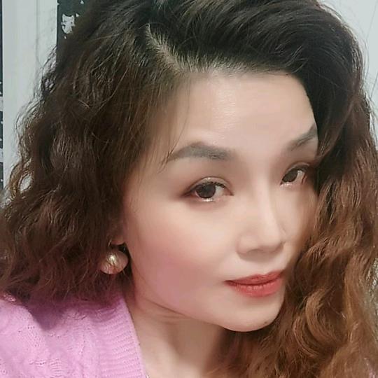 容儿 🎤🎤早上10:10开播