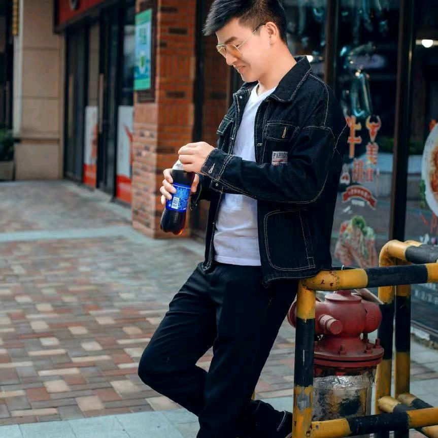 油 漆 工