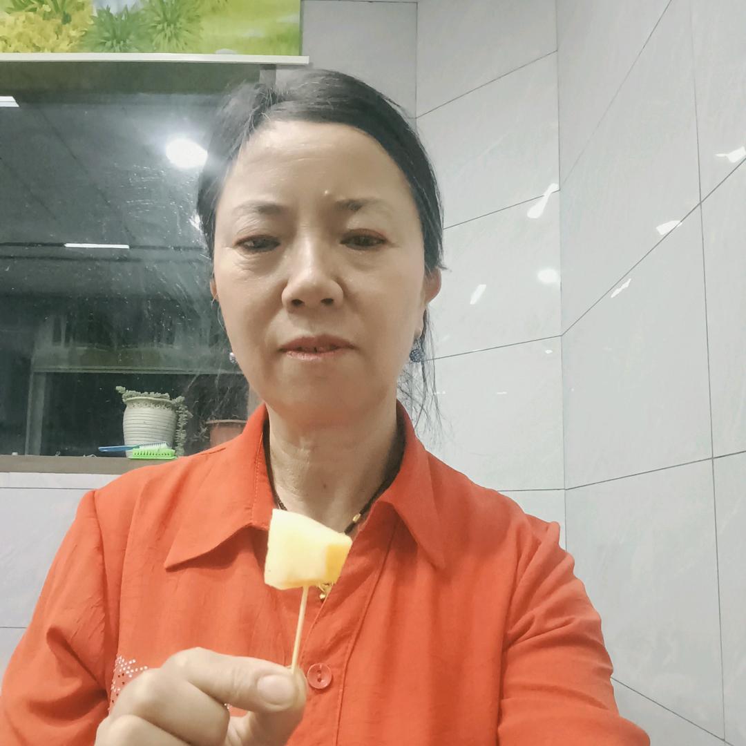 云南杨姐爱歌舞