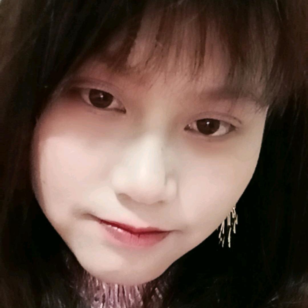 莹莹家的小姐姐