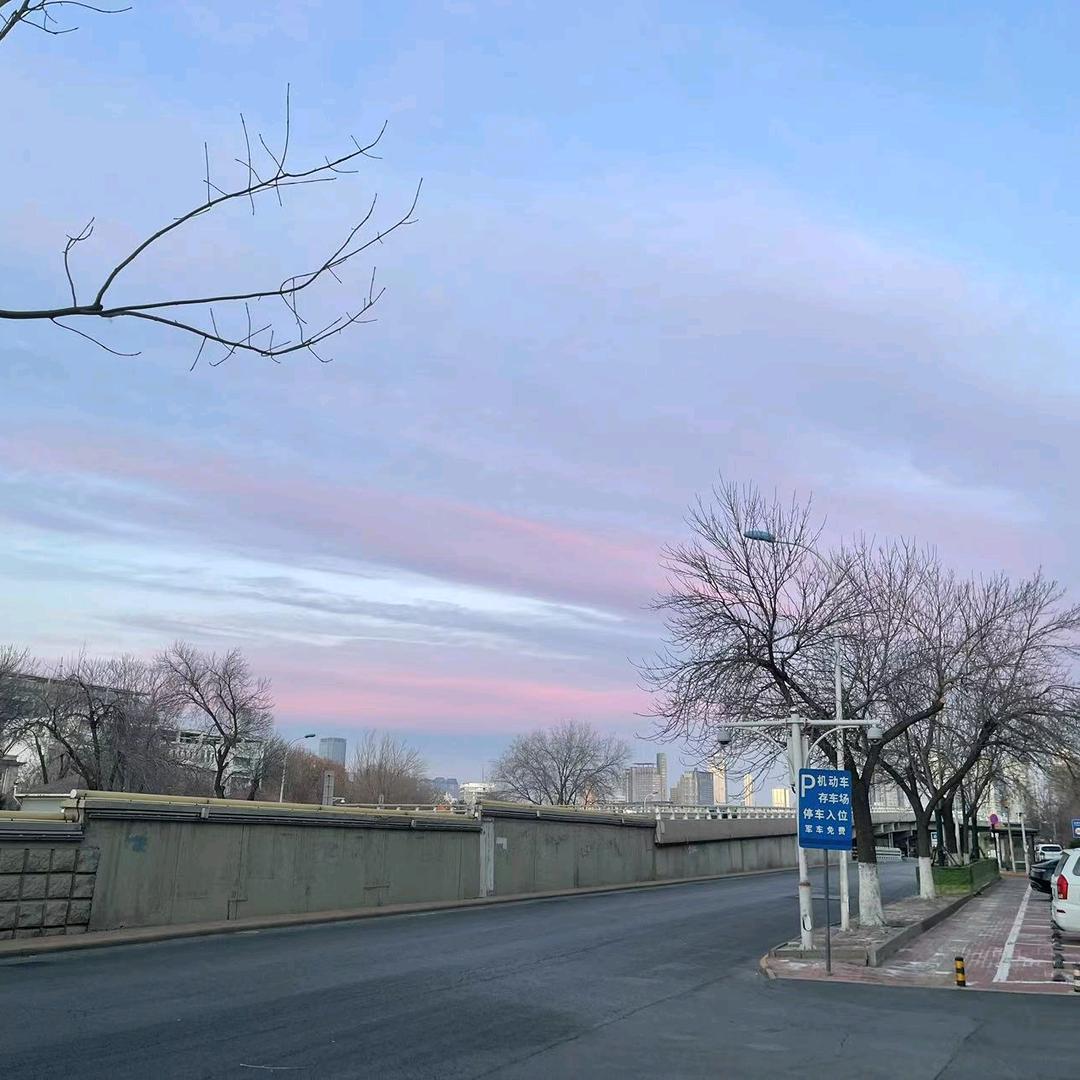 星汉灿烂，若出其里