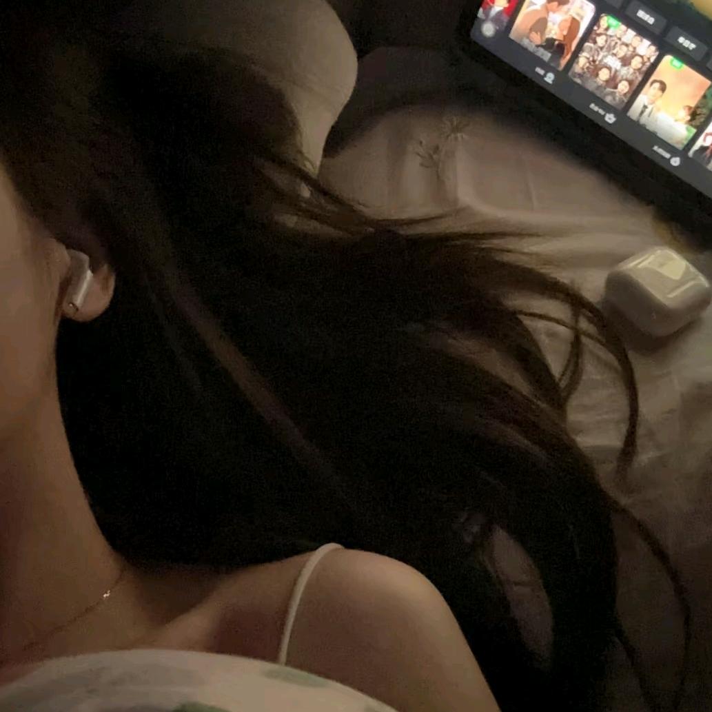 珊珊吃不饱