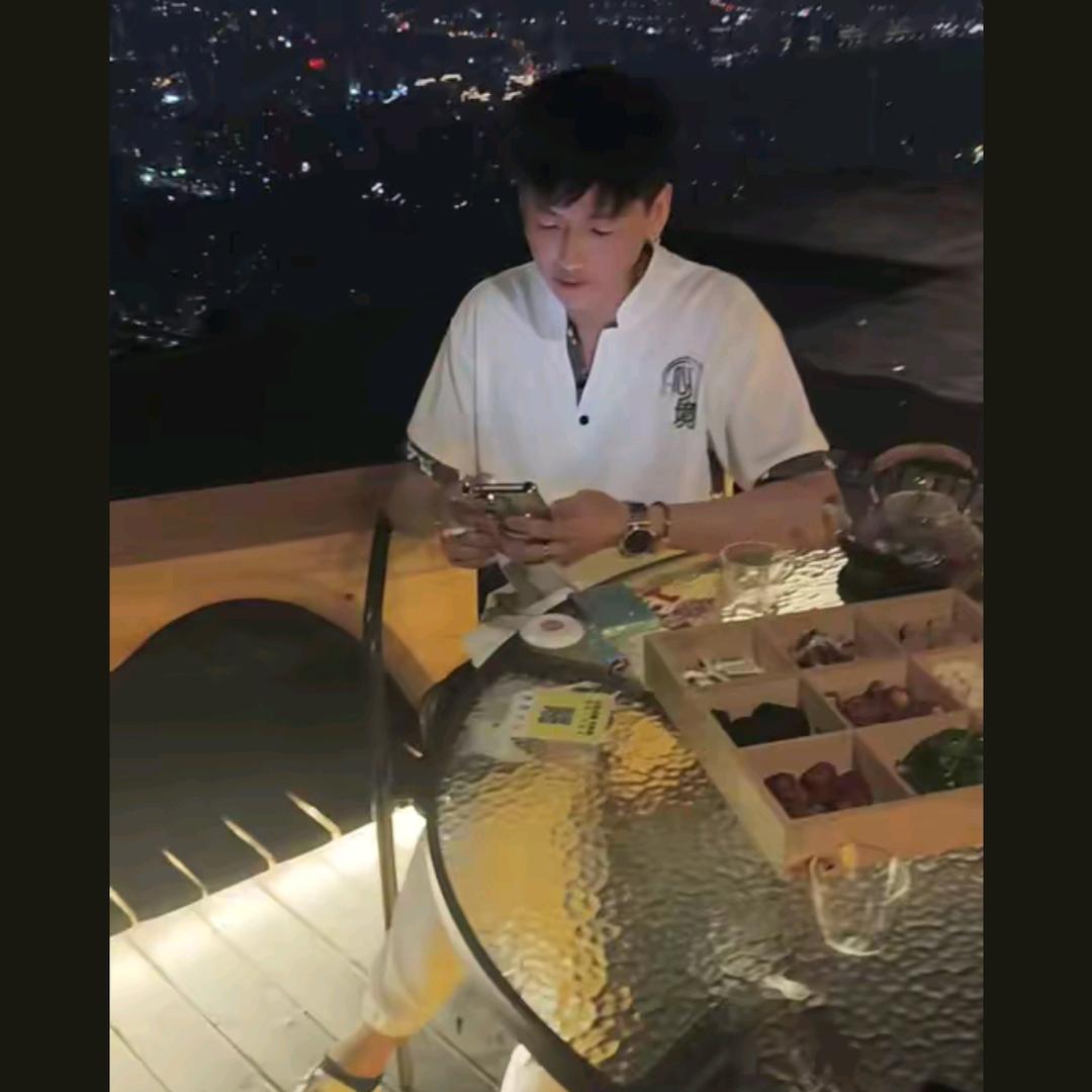 (˵¯͒〰¯͒˵)余生陪伴你(˵¯͒〰¯