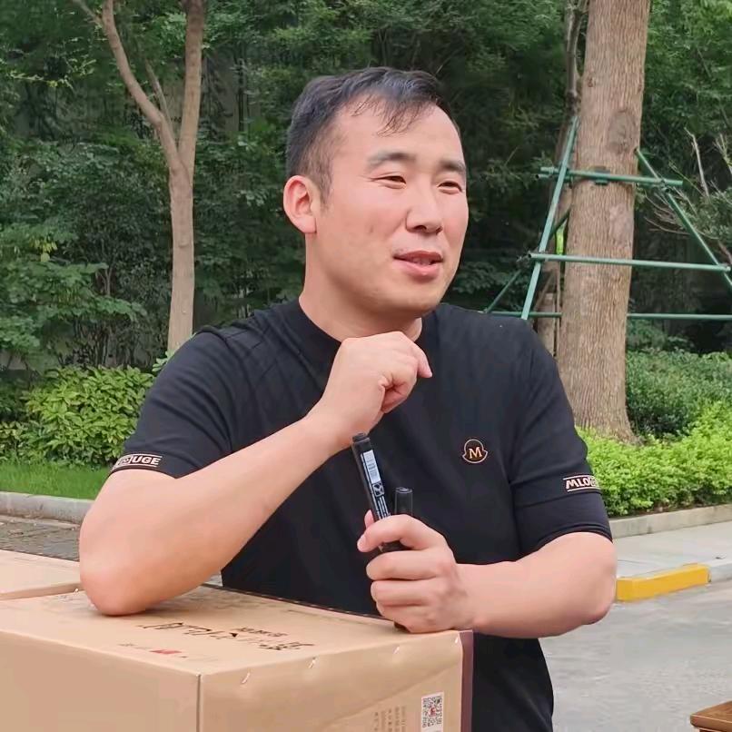 巴铁小飞