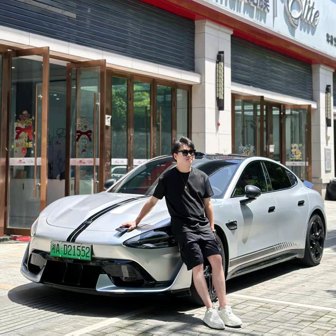 开小米的#小杨哥