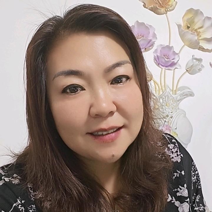 心恺丽在非洲