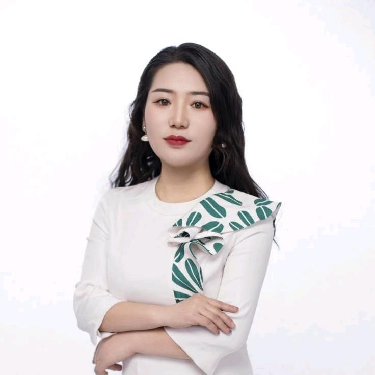 爱护肤的红姐