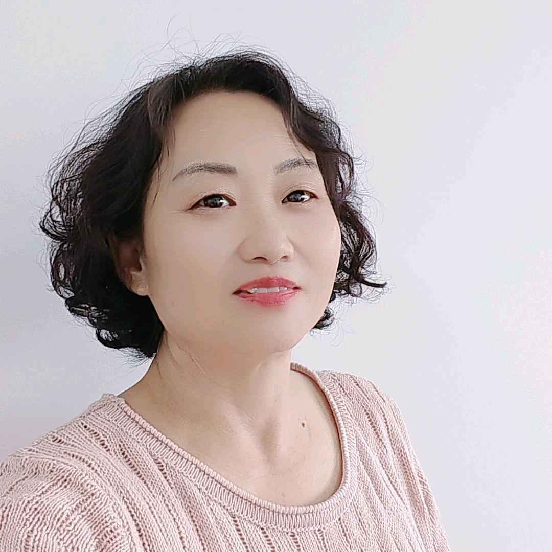 爱养生的大姨