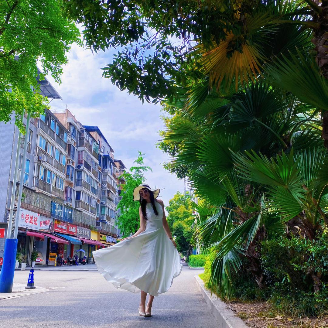 乐至娟姐（私信➕v发资料发照片发包）