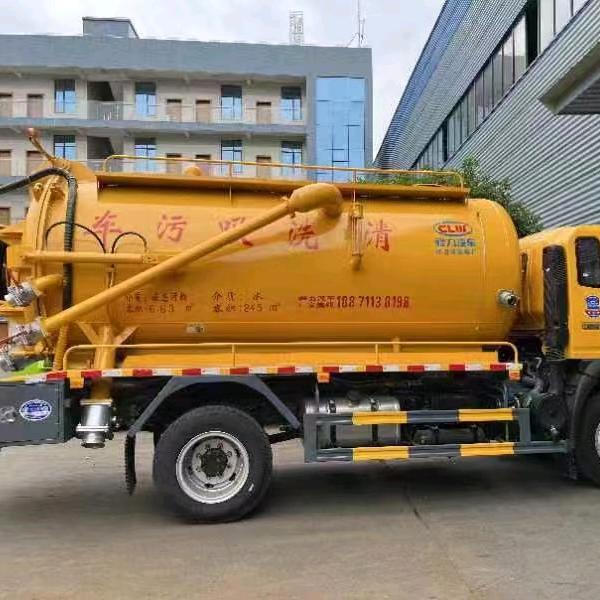 大同抽粪 吸污车 高压清洗管道