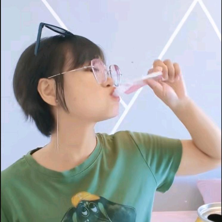 Ms Huang