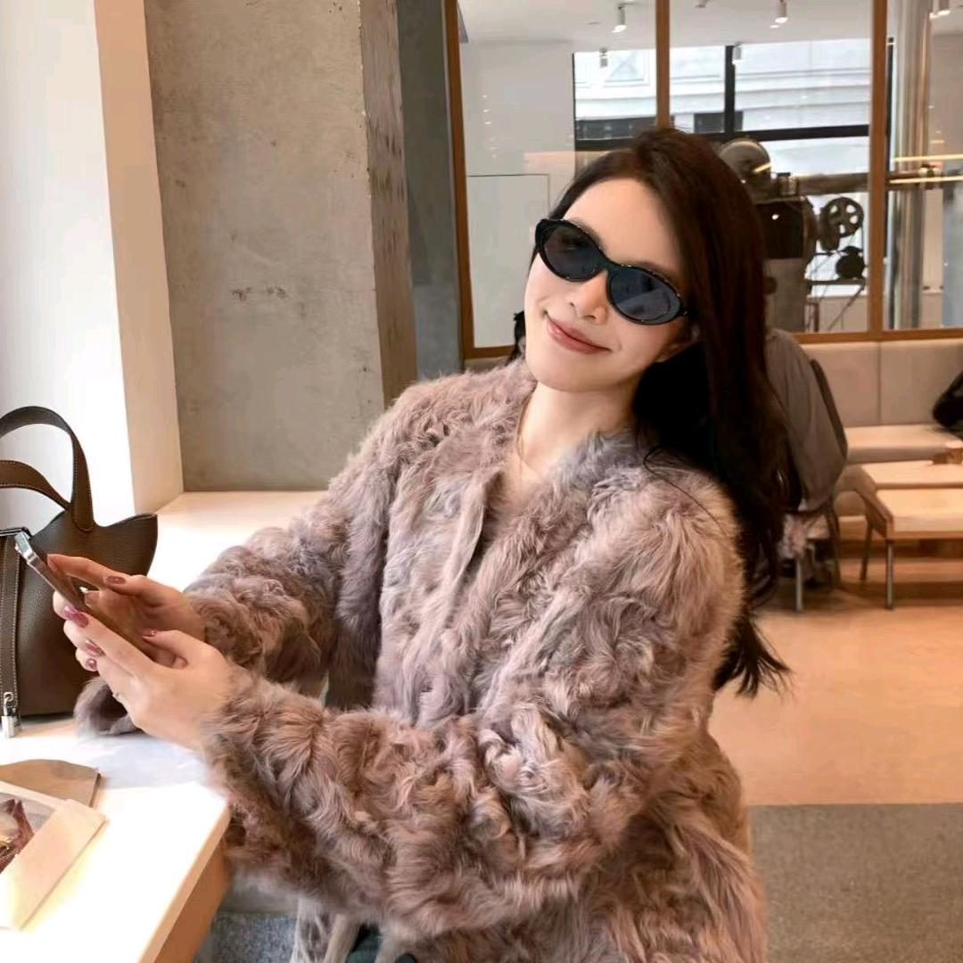 大白咩（时尚穿搭）