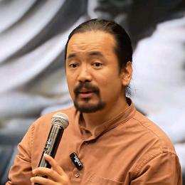 曲迦老师-新十年教育