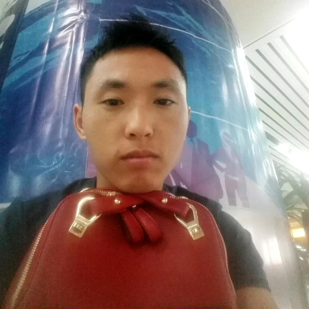 几亩薄田难养家，生活所迫闯天下