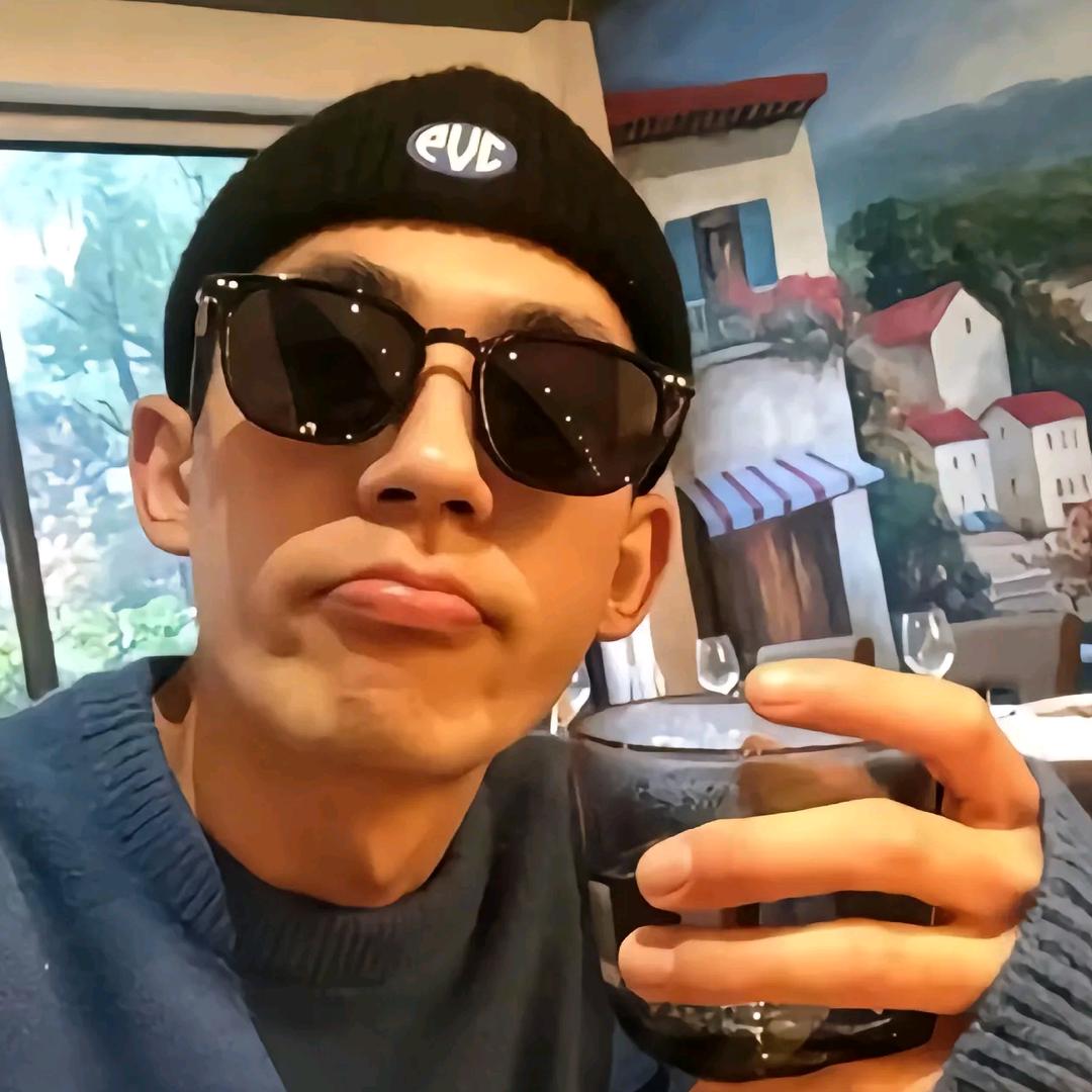 性感绝育大蟑螂