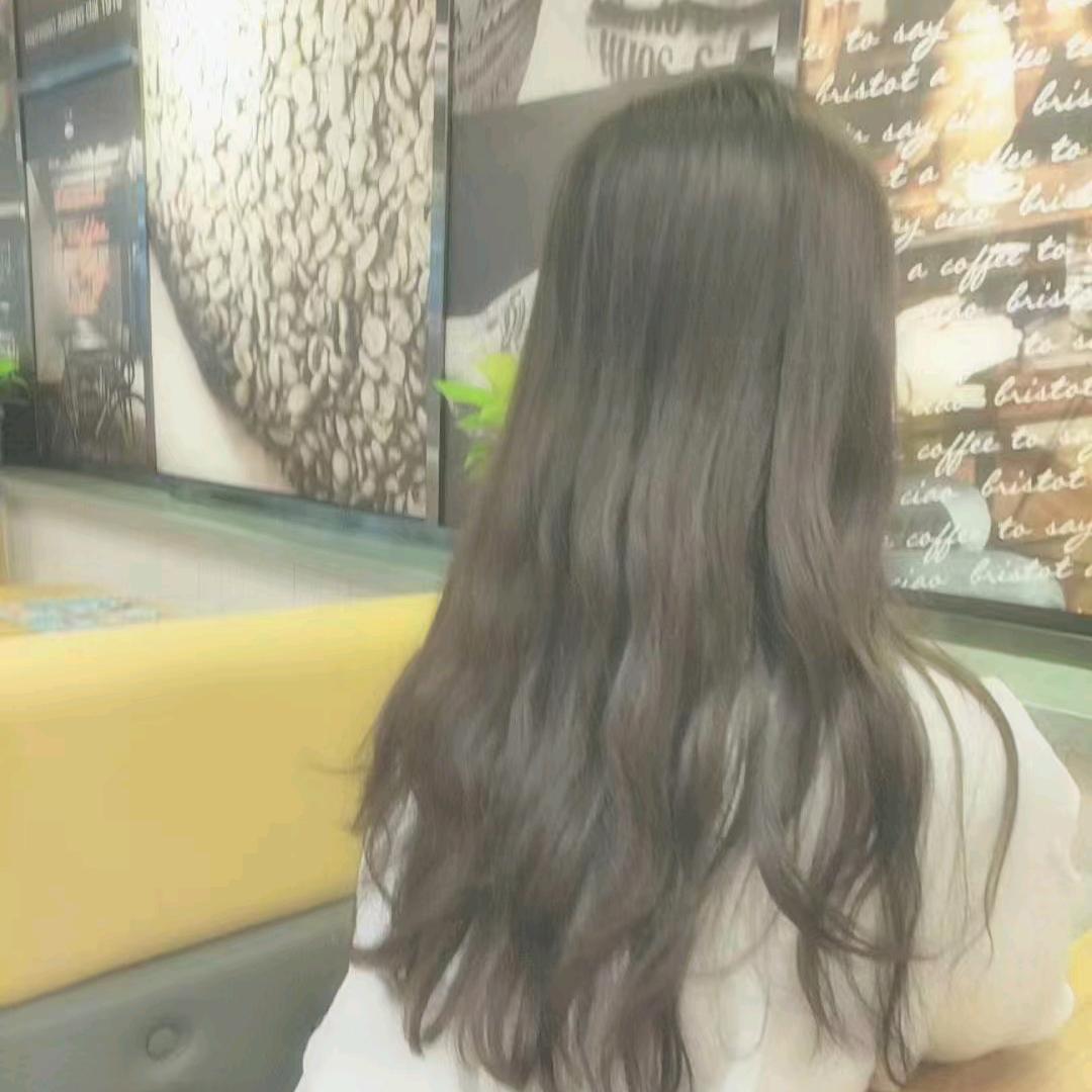 待你长发及腰，我依然回眸一笑