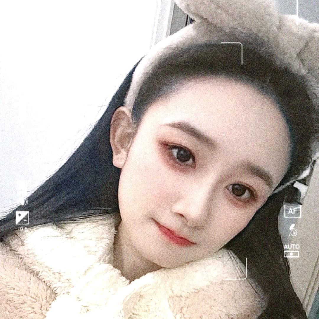 萌小萌～依诺