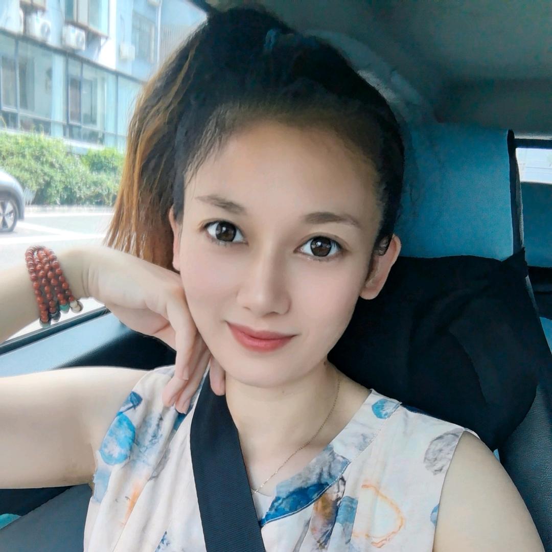 祝小美