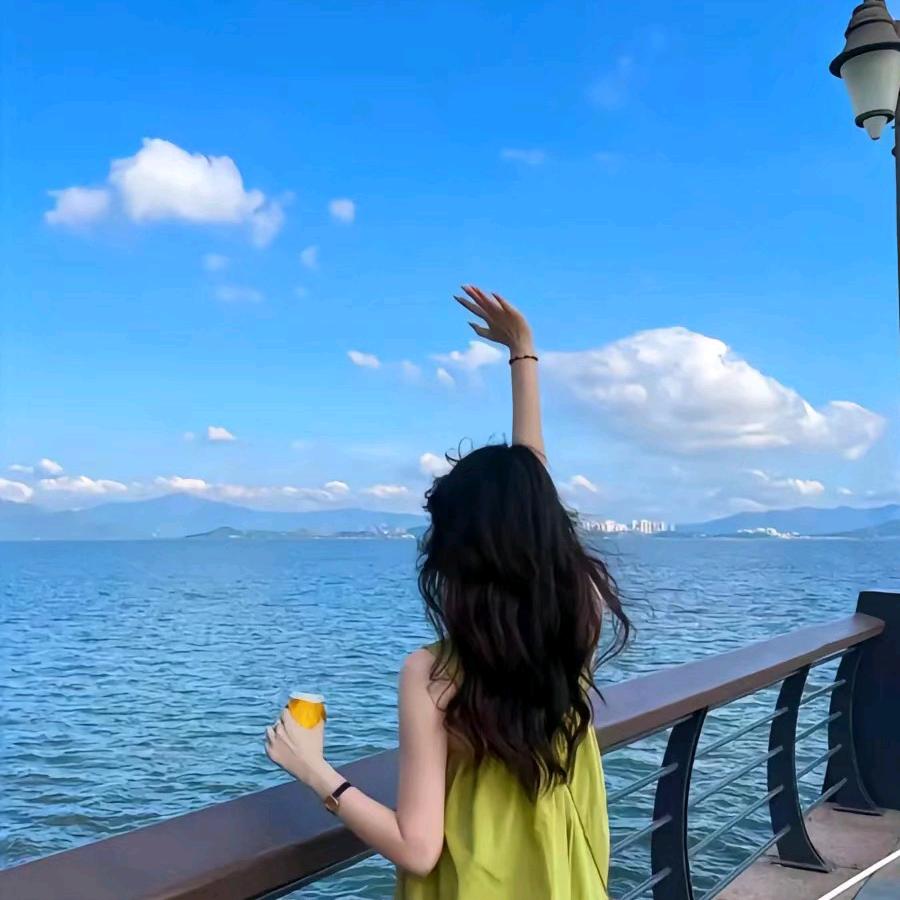 月夏百货