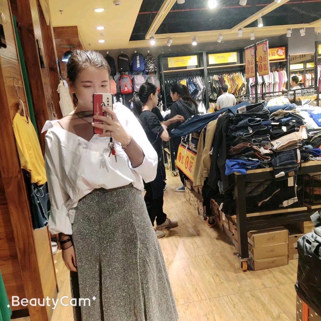 芬芬高定服装店