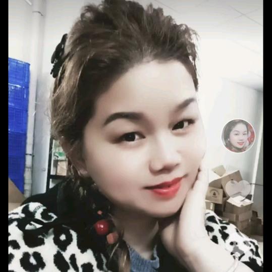 怀集钻石姐姐《是金子放在哪里都会发光》