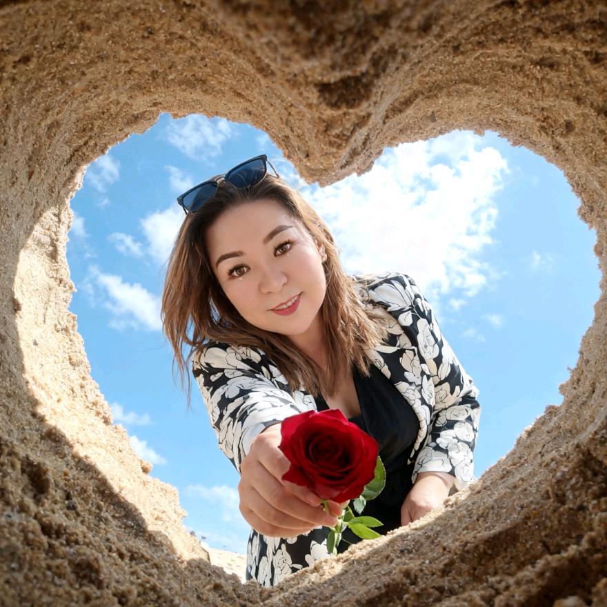 无论走到哪里，记得带上自己的阳光