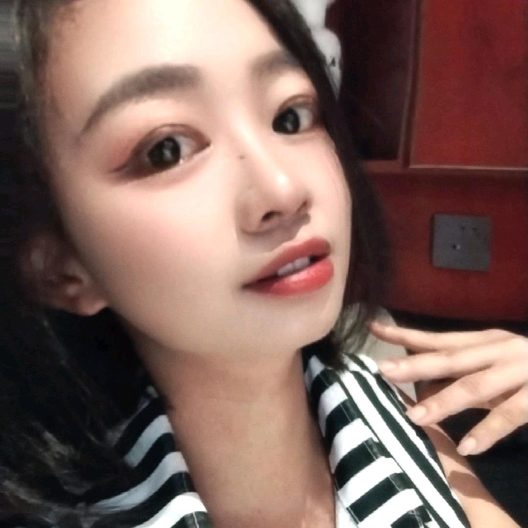 张小英