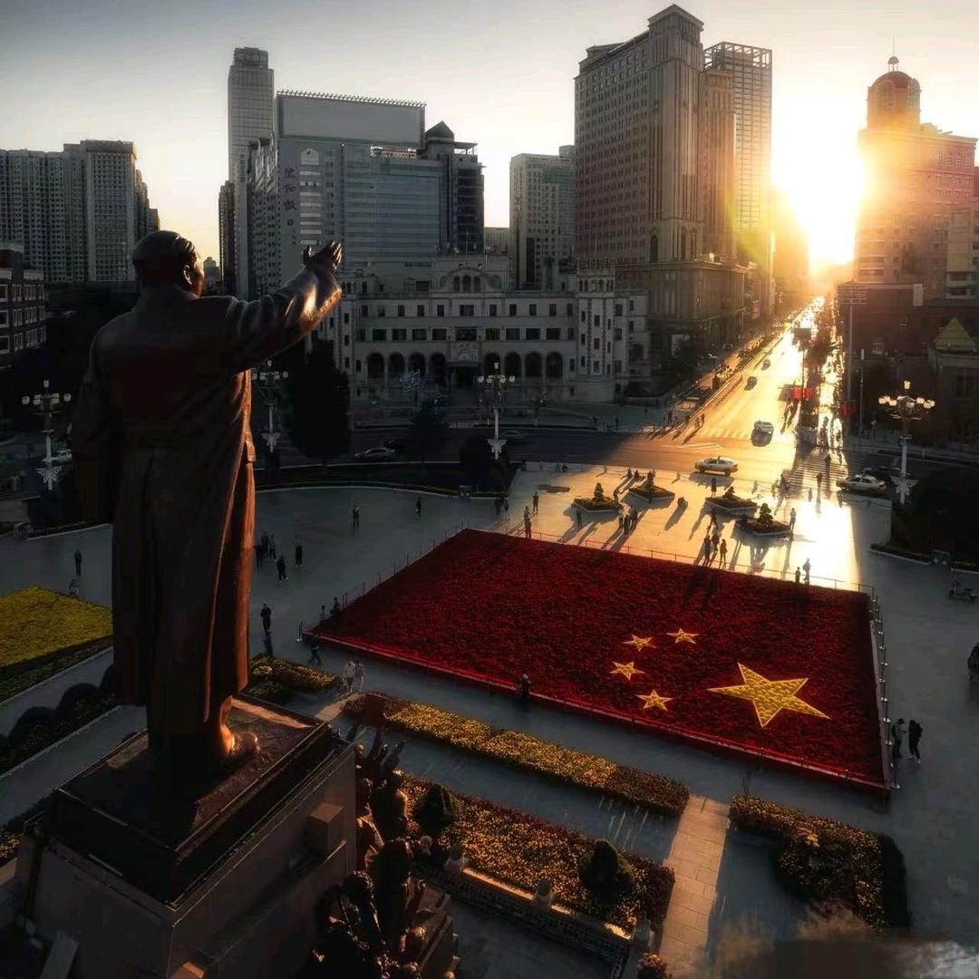 韶山红日照初心