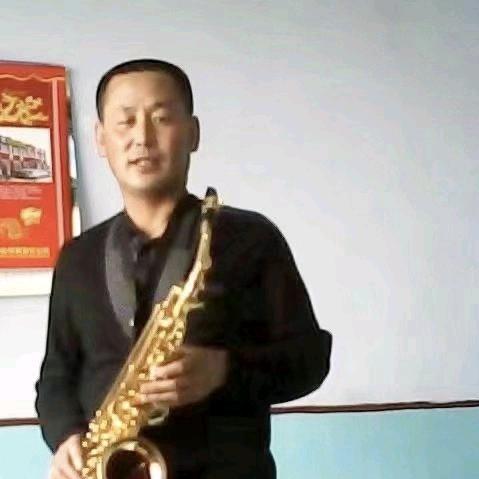 一个喜欢音乐的人喜欢听歌，喜欢拉二胡的我