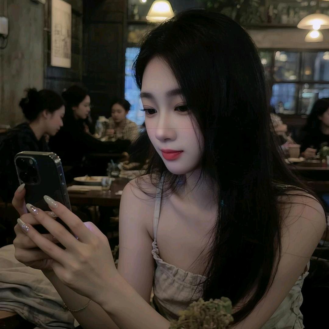 Ms  Huang