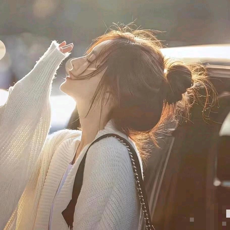 年糕很黏(看主页进群)