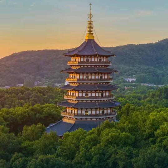风轻云淡.