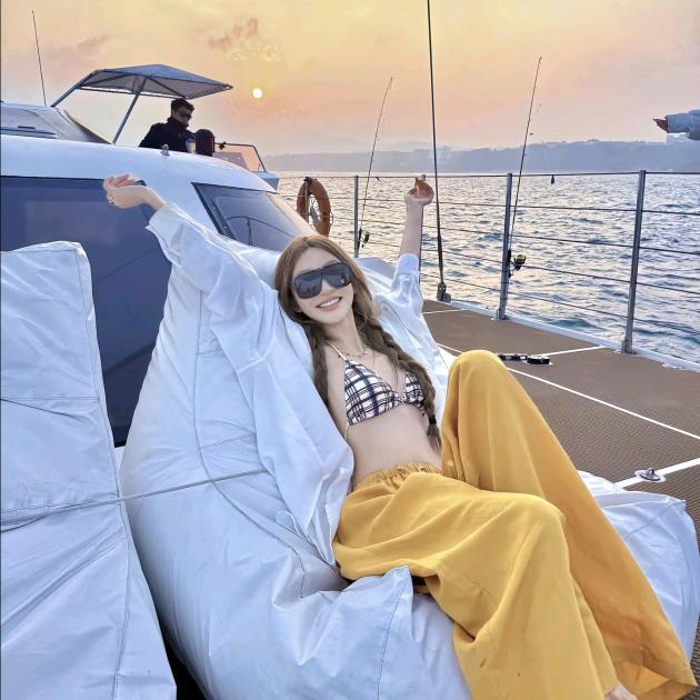 小侨Jofay- 精选穿搭