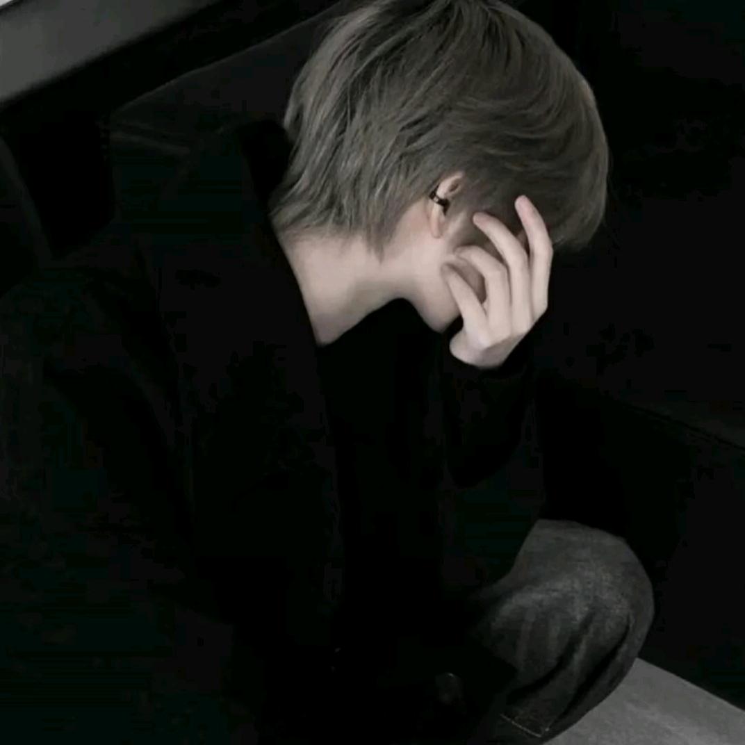月长心爱头像