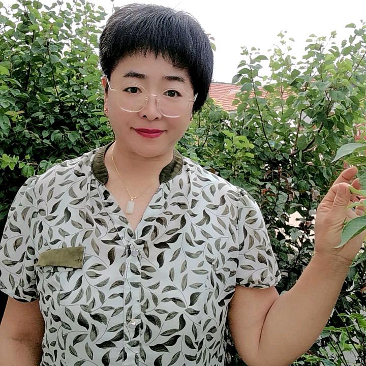 飞雪（日用百货）每晚7:30开播