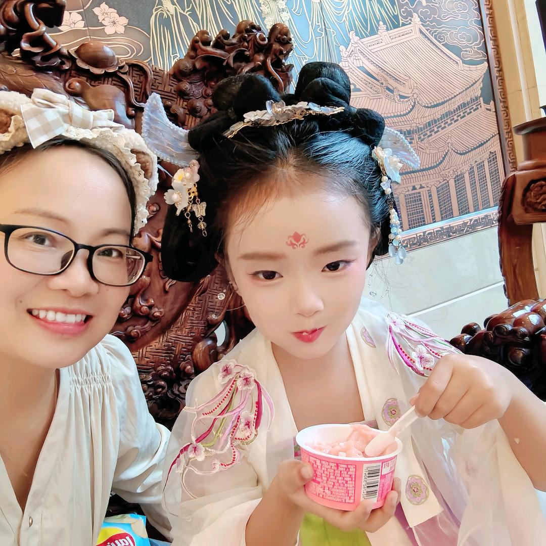 陪自己看世界❤️