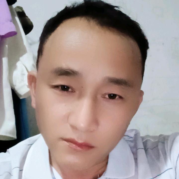 绿叶飘香花还在