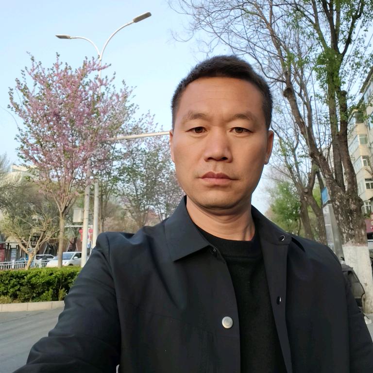 农民小龙哥的快乐生活