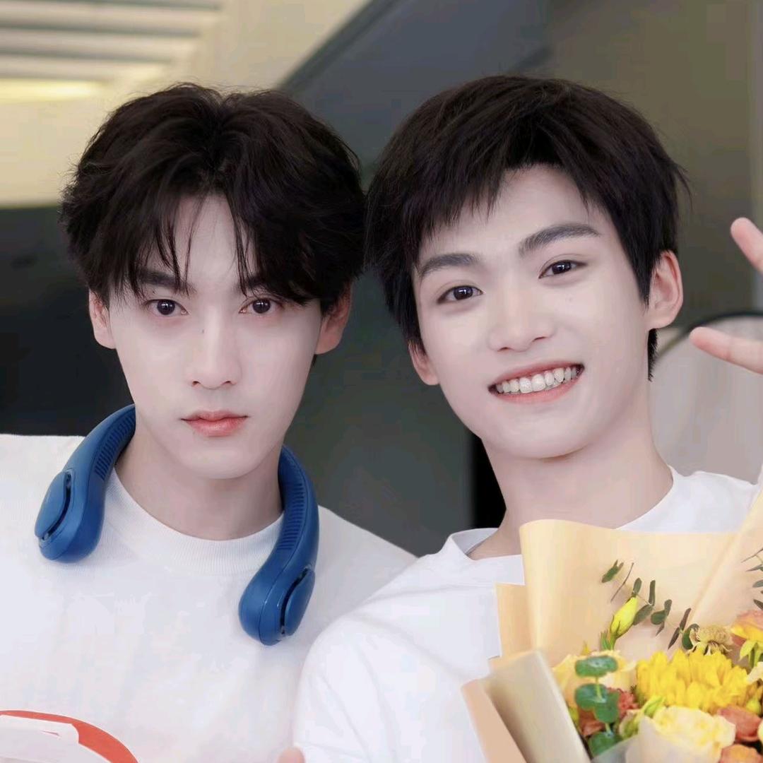 更更（0粉互涨打卡）