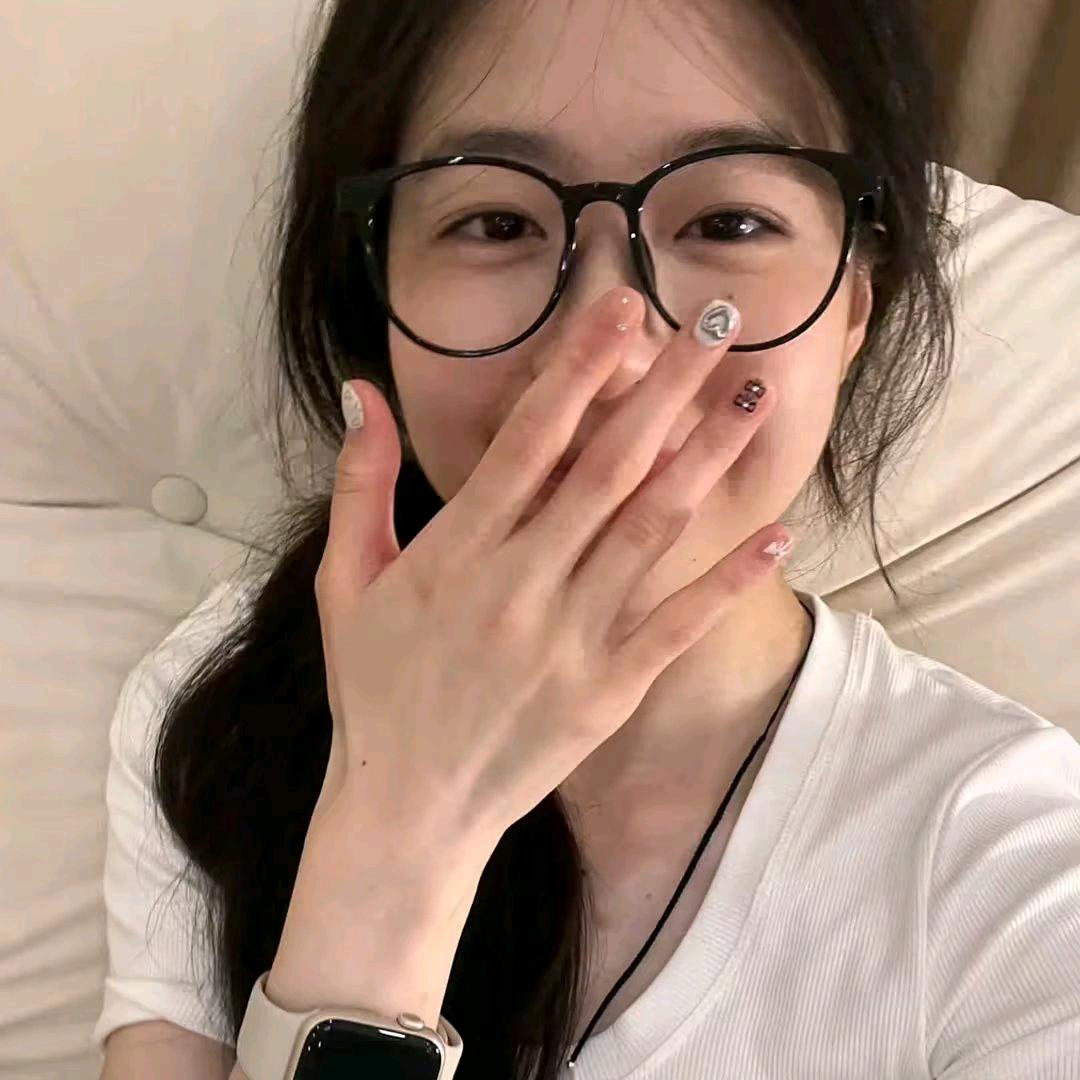 米媞娜美丽中心-小静