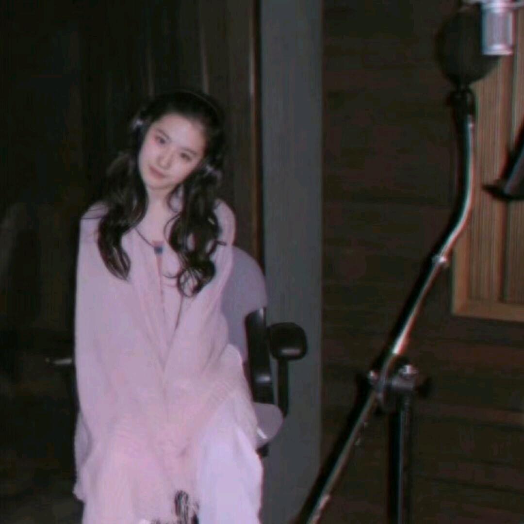 玫瑰星系隐藏神明