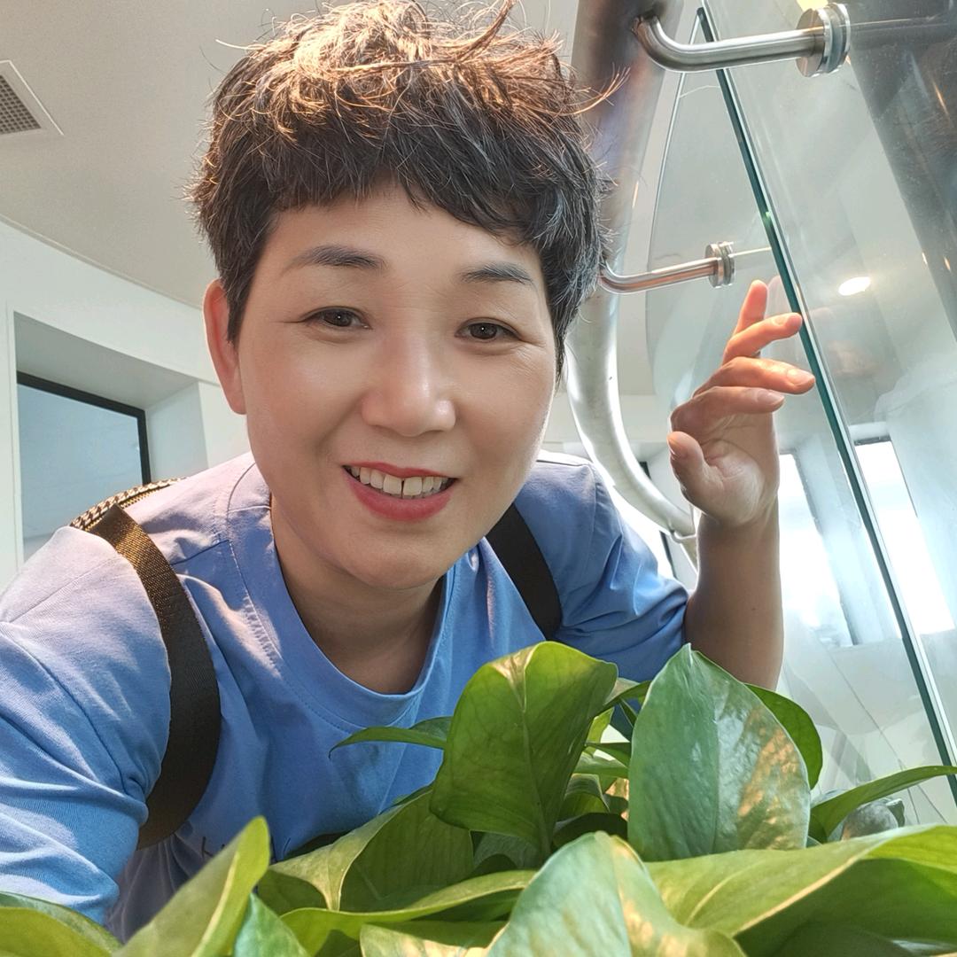 桢姐大刀刮脸采耳