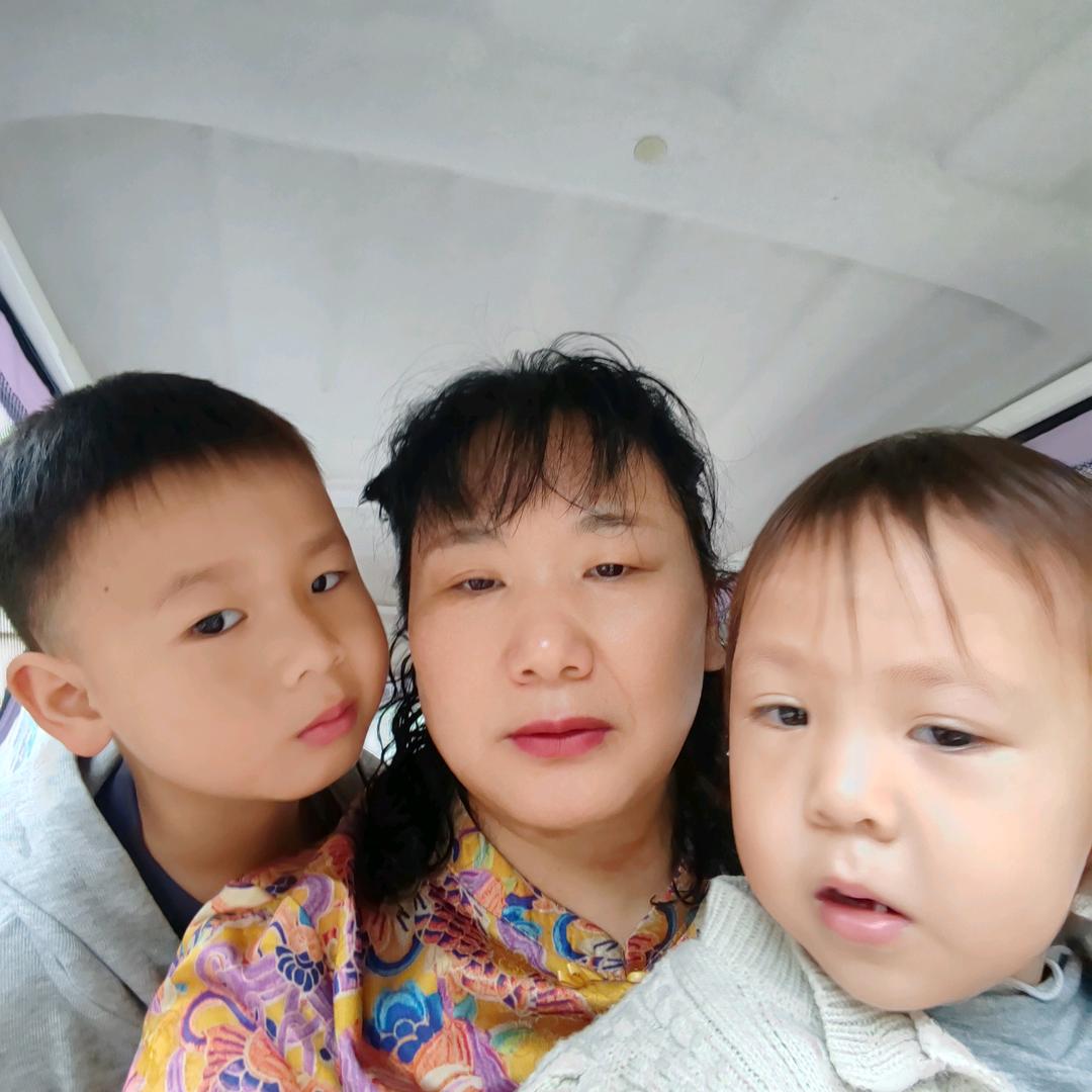 臧毛豆开心甜心奶奶